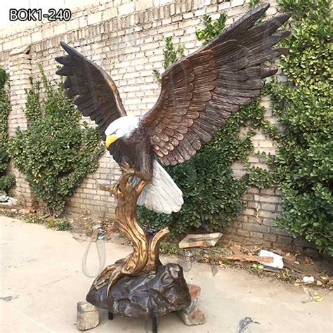 outdoor metal eagle